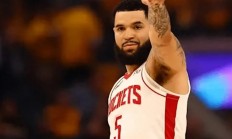 开云体育入口-关于火箭险胜雷霆，霍勒迪扛起全队的信息