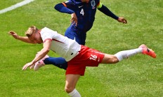 开云体育在线-荷兰逆转法国，范戴克带队取胜