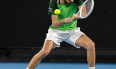 开云体育app-包含法网碾压ATP总决赛，梅德韦杰夫刷新纪录的词条