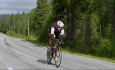 开云官网-马克西关键进球定乾坤，黄蜂决胜局带走北京队