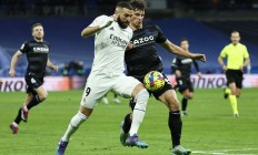 开云平台-本泽马梅开二度：皇马逆袭击败皇家社会的简单介绍