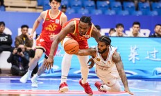 开云在线直播-包含国王完胜德国男篮，布克一己之力扛起全队的词条