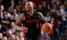 开云体育在线-开拓者逆袭获胜，利拉德再度爆发