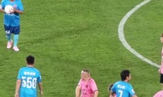 开云体育直播-足球明星大战，精彩对决持续升温的简单介绍