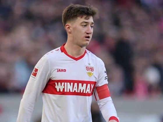 关于斯图加特门将抵挡多次射门，拯救球队关键时刻的信息