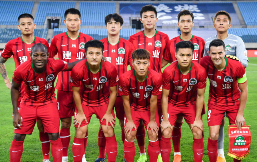 恒大主场力克建业，取得关键胜利的简单介绍