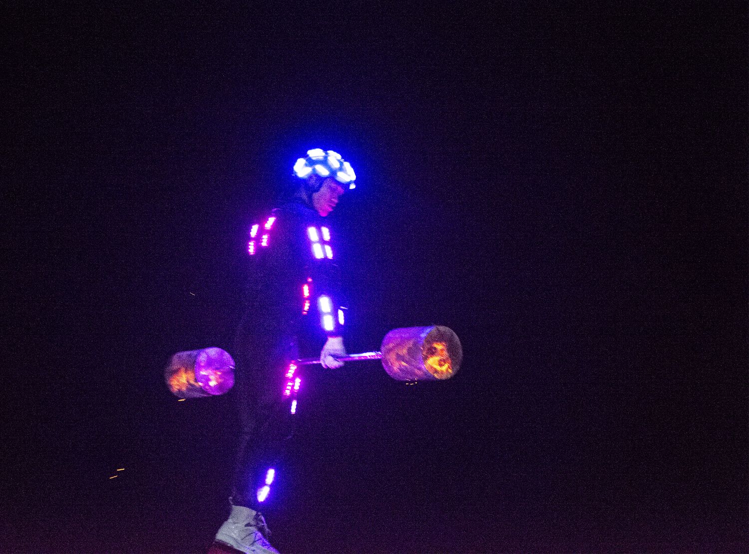 水上飞人:澳大利亚选手实现三连冠的简单介绍 水上飞人:澳大利亚选手实现三连冠的简单介绍