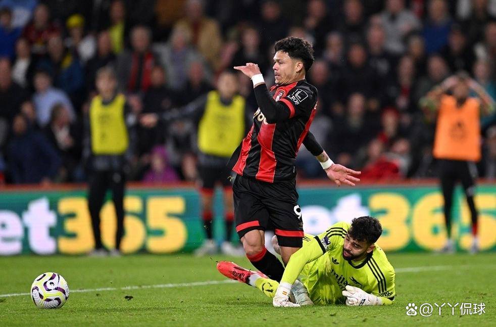 包含阿森纳主场不敌伯恩茅斯，万众瞩目失败加剧的词条