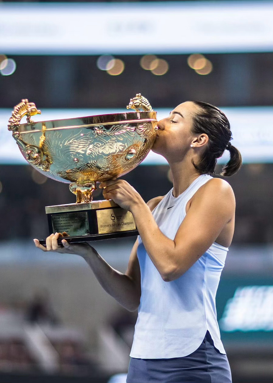 荷兰运动员突破自我,获得佳绩的简单介绍 荷兰运动员突破自我,获得佳绩的简单介绍
