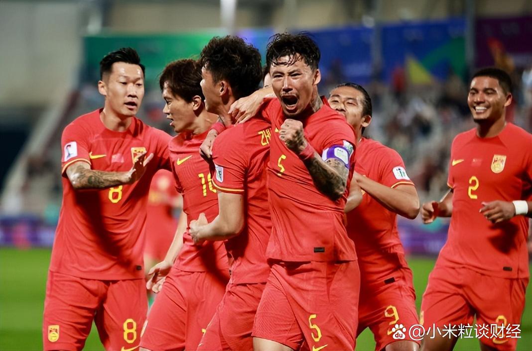 国内足球队在国际比赛中取得胜利