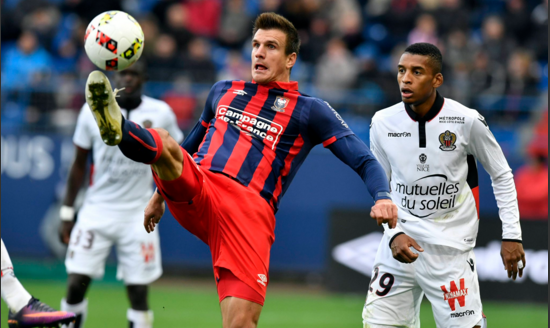 波尔多击败卡昂，保持保级机会