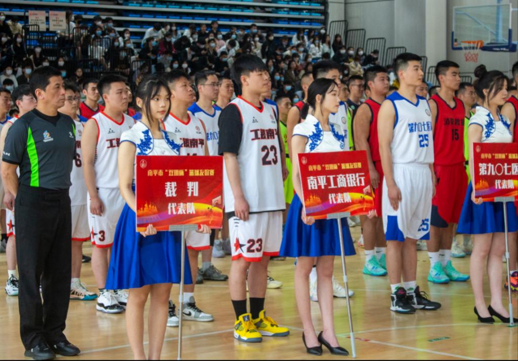 福建队团结一致，备战下一场比赛