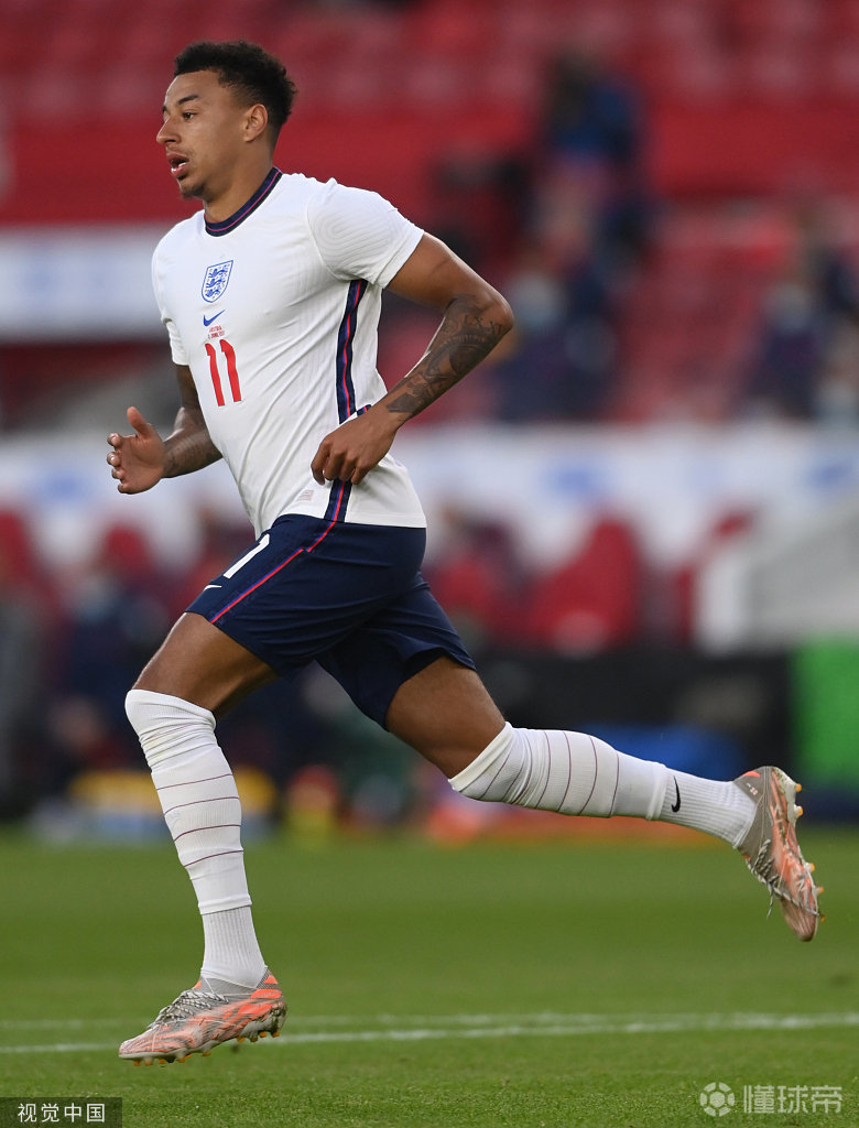 英格兰队翻盘奥地利队，梁靖崑扛起全队