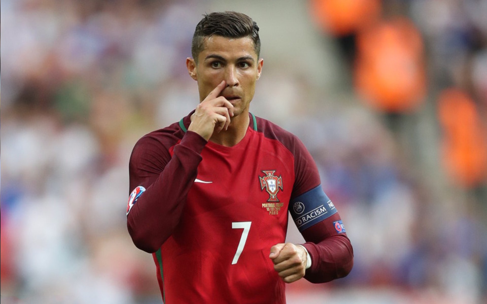 曼城提前终结悬念巴黎，基耶萨成为关键先生—战术变革与个人英雄主义的双重奏